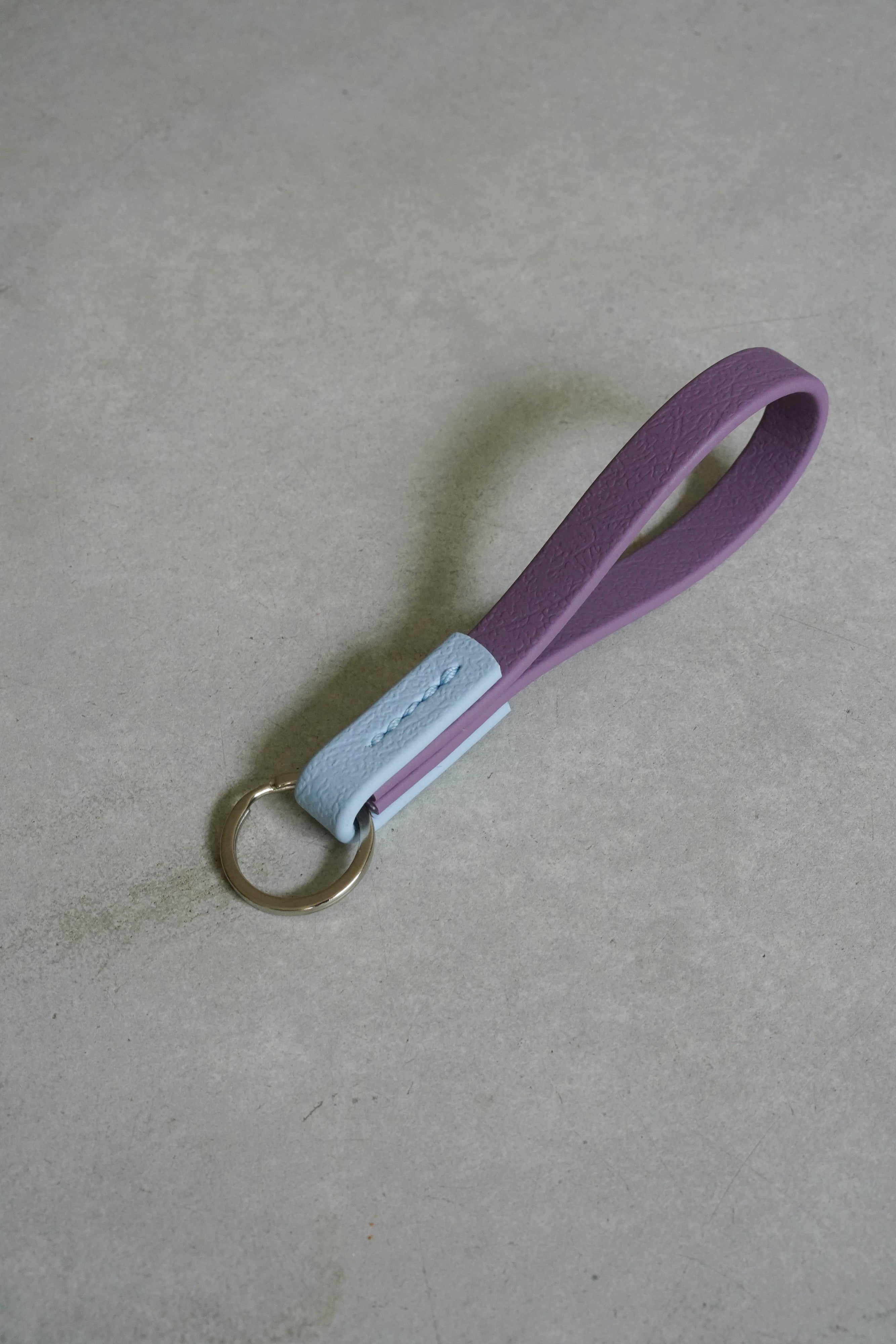 <transcy>Fat leather key ring small</transcy>