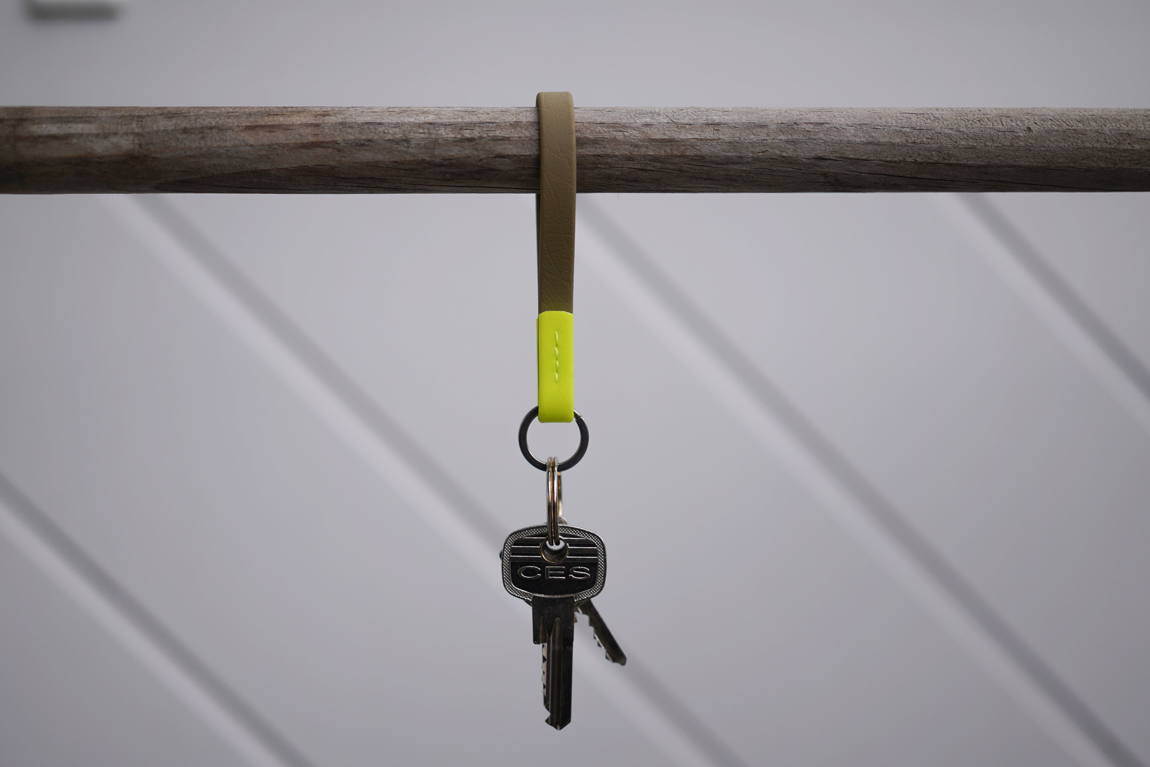 <transcy>Fat leather key ring small</transcy>