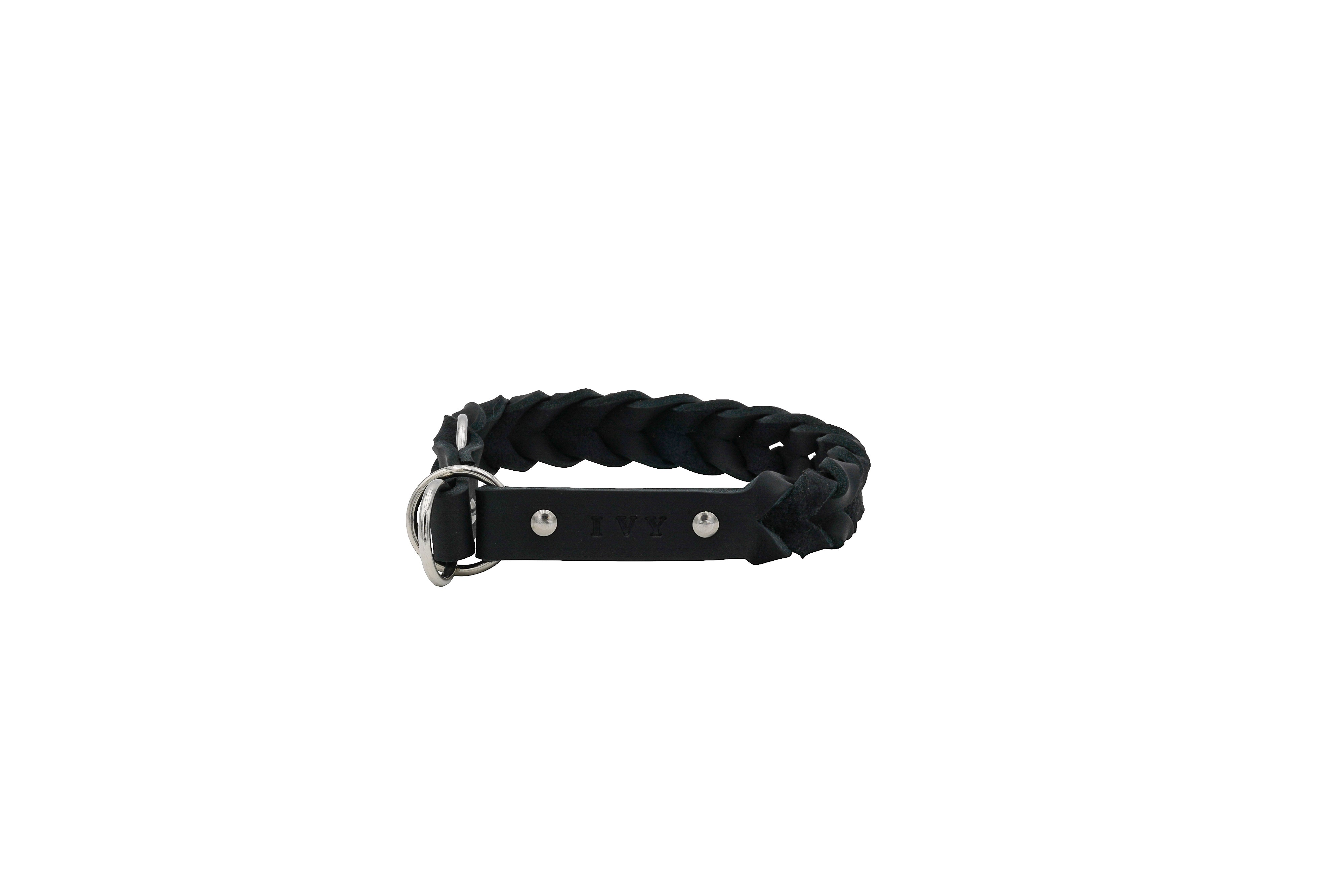 <transcy>Braided fat leather pull stop collar</transcy>